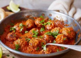 طريقة عمل كفتة بالصلصة الحمراء