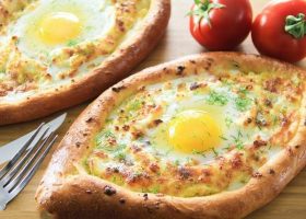 طريقة عمل فطائر البيض والجبن