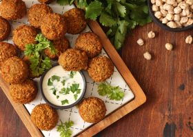 طريقة عمل الطعمية بالحمص المعلب