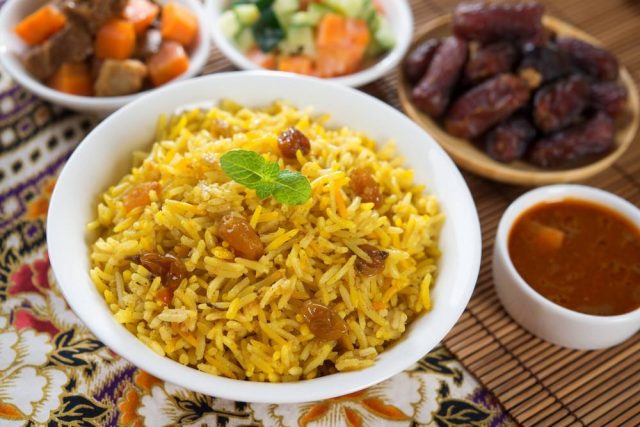 طريقة عمل أرز بسمتي بالخضار والكاري