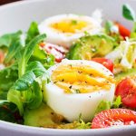 طريقة عمل سلطة الافوكادو كيتو