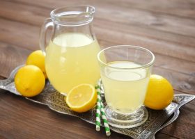 طريقة عمل عصير ليمون مركز