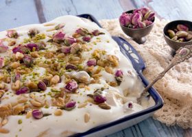 طريقة عمل ليالي لبنان بالموز والقشطة