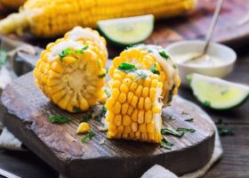 طريقة عمل الذرة المسلوقة بالسكر