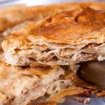 طريقة عمل فطيرة اللحم المفروم