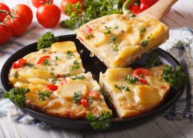 طريقة عمل بيض أومليت بالبطاطس