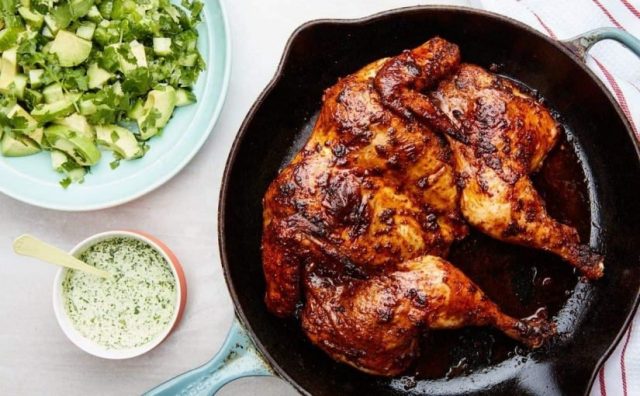 طريقة عمل الدجاج بالزبادي في الفرن