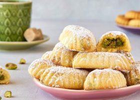 طريقة عمل معمول الفستق الحلبي