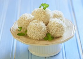 طريقة عمل شكلمة جوز هند بدون بيض