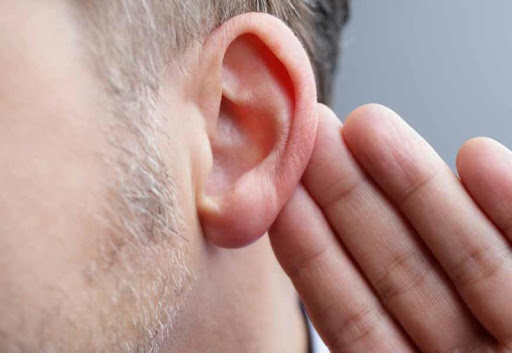 ما هي أعراض ورم العصب السمعي؟