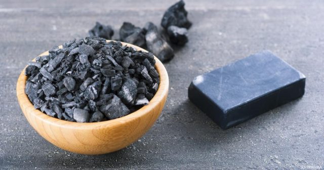 فوائد صابون الفحم لبشرتك