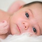 كيفية اختبار نظر الرضيع
