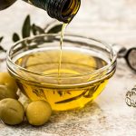 فوائد دهن البطن بزيت الزيتون للحامل