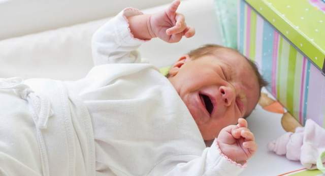 متى تكون تشنجات الرضع خطرًا؟