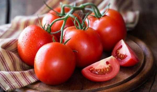 فوائد واضرار الطماطم للحامل