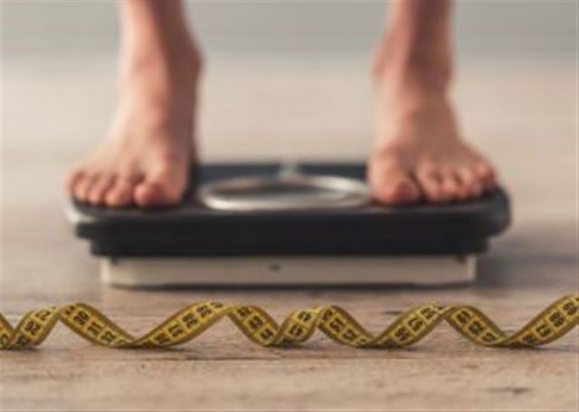 عادات خاطئة تؤدي إلى زيادة الوزن