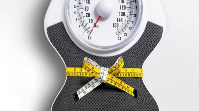 10 أسباب لزيادة الوزن أثناء الرجيم
