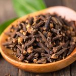 أعشاب لعلاج آلام الأسنان