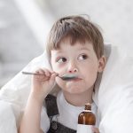 ما الفرق بين السعال العادي والسعال الديكي عند الأطفال ؟