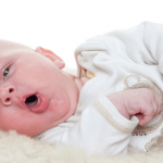ما أسباب سعال الطفل الرضيع باستمرار ؟