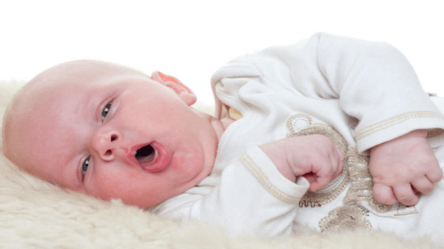 ما أسباب سعال الطفل الرضيع باستمرار ؟