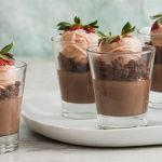 طريقة عمل حلى كاسات بالشوكولاتة