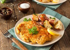 طريقة عمل اسكالوب بانيه الديك الرومي