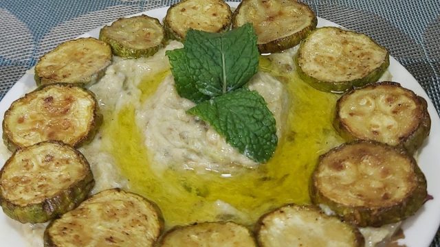 طريقة عمل متبل الكوسا المقلى