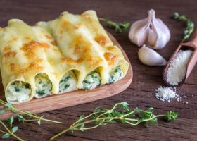 طريقة عمل كانيلوني بالبشاميل