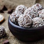 طريقة عمل كرات التمر والجوز لمرضى السكر