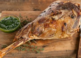 طريقة عمل فخذة الخروف المشوي