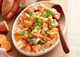 طريقة عمل سلطة البطاطا الحلوة المشوية للرجيم