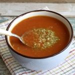 طريقة عمل شوربة الفريكة مع صلصة الطماطم الحارة