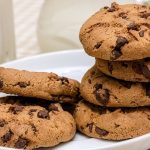 طريقة عمل كوكيز بالشوكولاتة سهل وسريع