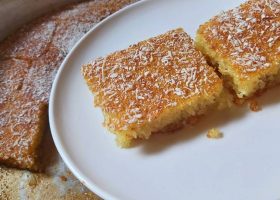 طريقة عمل بسبوسة بجوز الهند