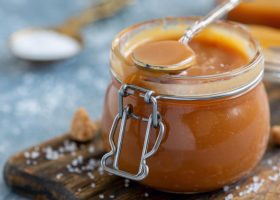 طريقة عمل صلصة التفاح للحلويات