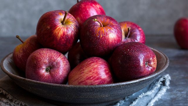 فوائد التفاح للقولون