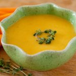طريقة عمل شوربة الجزر بالزنجبيل الكريمى