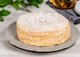 طريقة عمل كيكة البسكوت المطحون