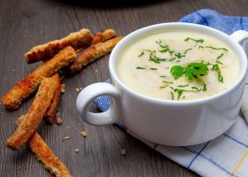 طريقة عمل شوربة السمك الكريمي