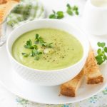 طريقة عمل شوربة الكوسا بالكاري