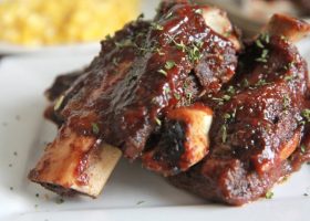 طريقة عمل أضلاع لحم البقر المشوي