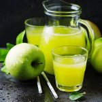 عصير التفاح الأخضر بالقرفة للدايت