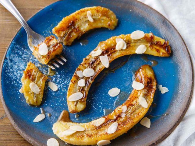 طريقة عمل الموز بالعسل والقرفة