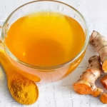 طريقة عمل شاي الكركم والزنجبيل