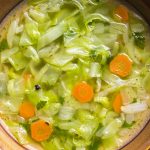 طريقة عمل شوربة الكرنب والجزر