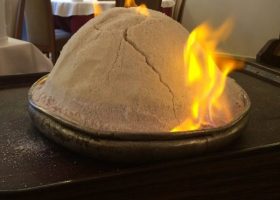 طريقة عمل الدجاج المغطى بالملح