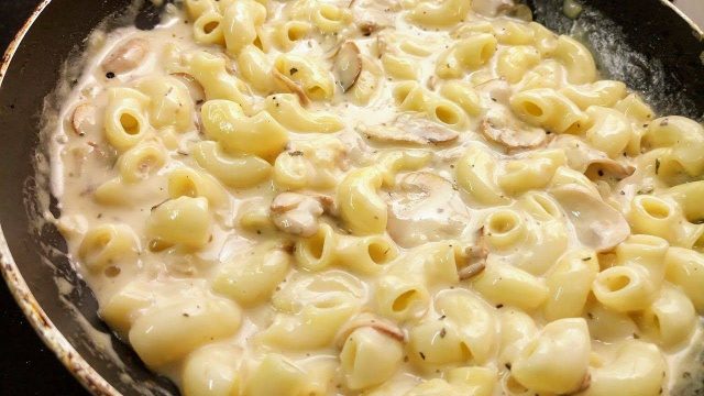 طريقة عمل معكرونة صدفية بالصوص الابيض