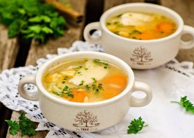 طريقة عمل شوربة لسان عصفور بالجزر