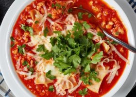 طريقة عمل شوربة اللازانيا